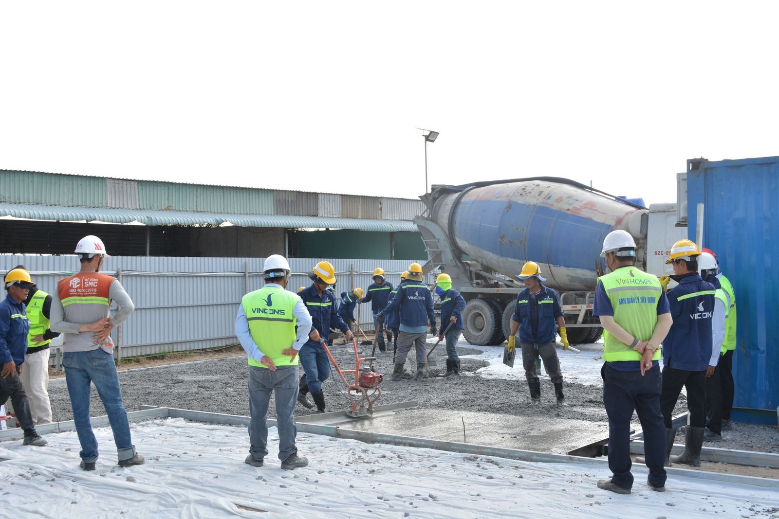 Commercial and industrial site crew – Herk's Services Dayton